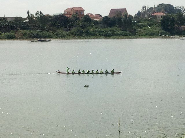 ល្ងាចនេះ ខេត្តកណ្ដាលនឹងបញ្ចប់ការប្រកួតកីឡាប្រណាំងទូកដណ្ដើមពានរង្វាន់សម្ដេច ក្រឡាហោម ស ខេង