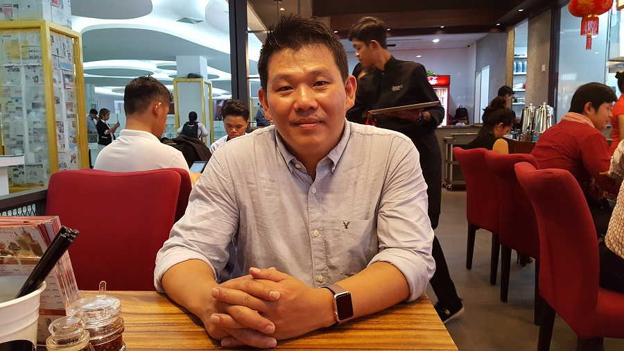 ការហូរចូលនូវភោជនីយដ្ឋាន ប្រ៊ែនដ៍ៗ (Brand) នឹងធ្វើឱ្យអ្នកក្នុងស្រុកកាន់តែប្រឹងពង្រឹងសមត្ថភាព