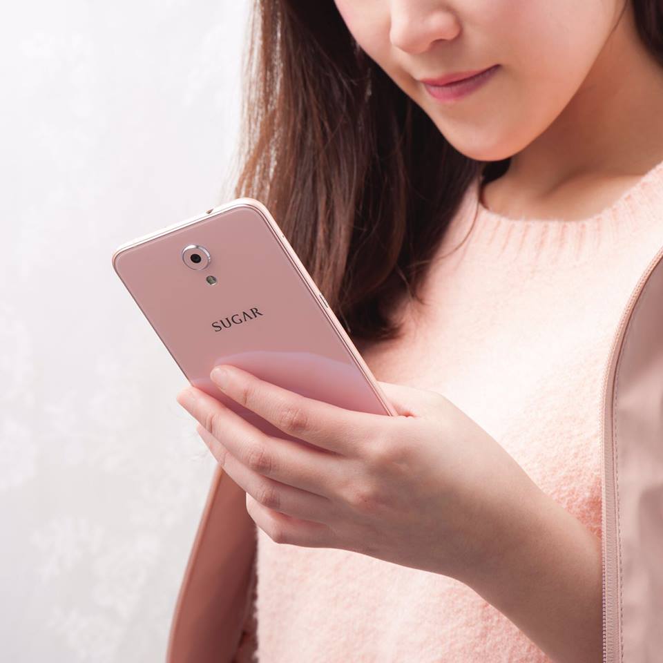 ស្មាតហ្វូនរបស់បារាំង បំពាក់បច្ចេកវិទ្យាកាមេរ៉ា Zoom 22 ដងនៅតែច្បាស់ ចេញលក់នៅកម្ពុជា