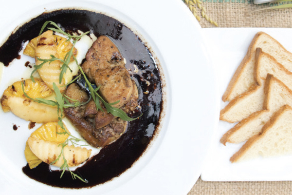 ថ្លើមក្ងានចៀនជាមួយទឹកខ្មេះខ្មៅ