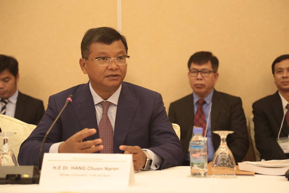 រដ្ឋមន្ត្រីក្រសួងអប់រំ ចង់ឃើញក្មេងខ្មែរចេះគ្រប់គ្រងហិរញ្ញវត្ថុ