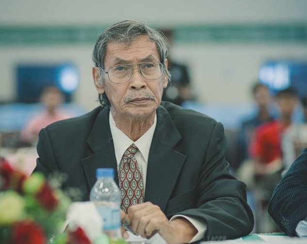 សាស្ត្រាចារ្យ ព្រឿង ឈៀង៖ ប្រជាជនខ្មែរគួរស្គាល់ពីគ្រឹះនៃវប្បធម៌ជាជាងផ្អើលតាមស្ថានការណ៍