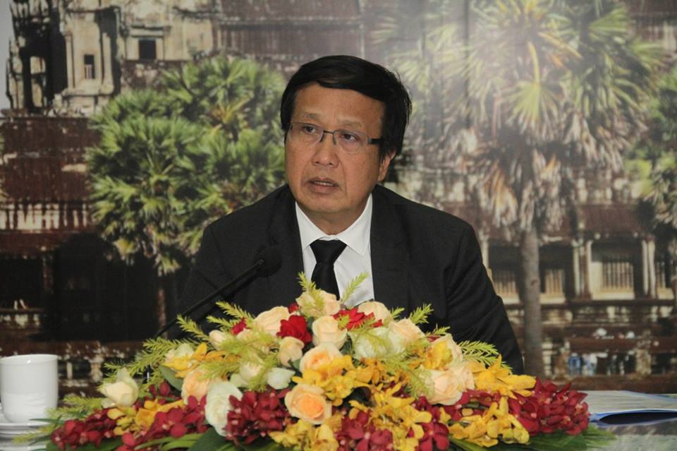 ក្រសួងហាមមន្រ្តីគយព្រំដែនមិនឱ្យយកកម្រៃនាំចេញផលិតផលកសិកម្ម