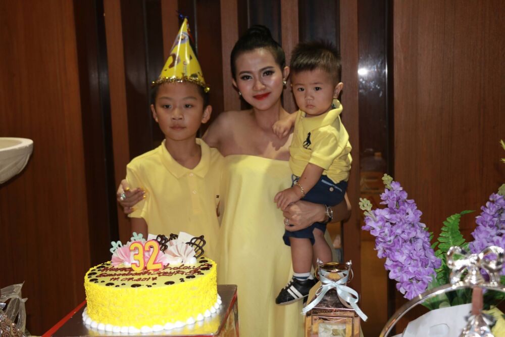 ពេជ្រ ខេនឌី ក្រោយកូនមានអាយុ 10ឆ្នាំទើបបង្ហាញឱ្យគេស្គាល់