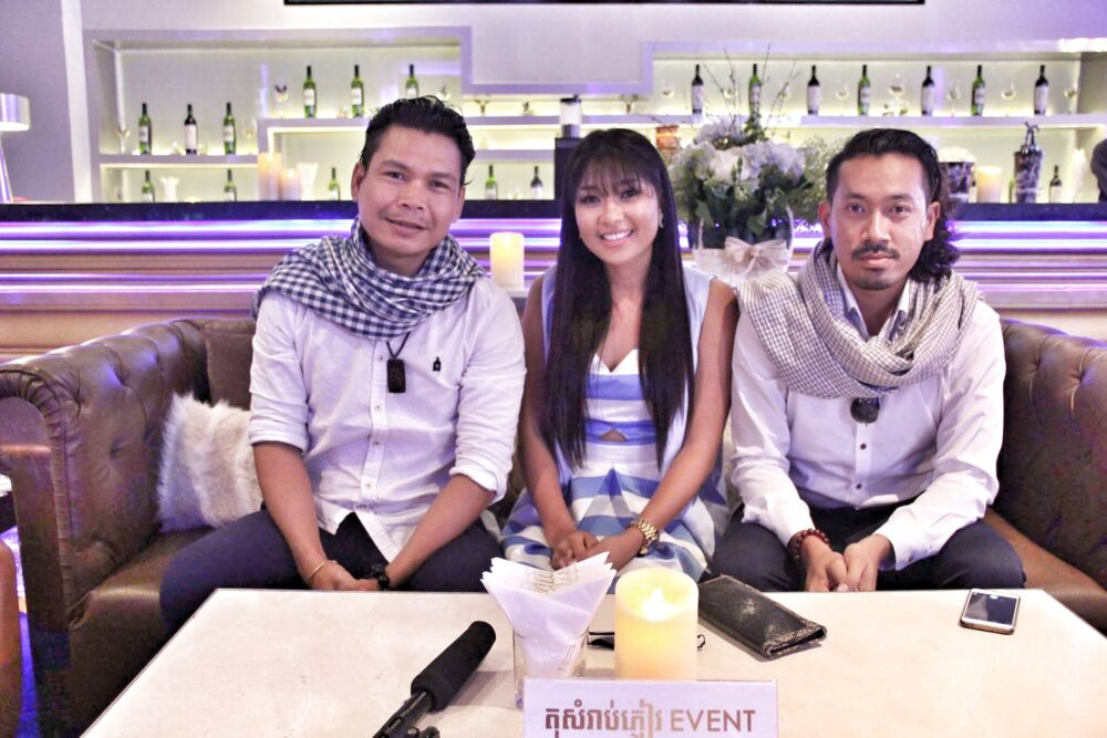 លោក ហ៊ុយ យ៉ាឡេង ដឹកនាំតួ​2ដួងក្នុងរឿង«វិកលចរិត» ចូលឆាកអន្ដរជាតិ