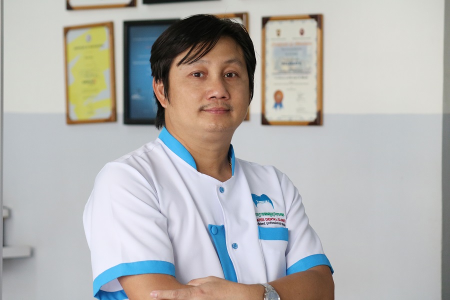 គុណភាព និងសេវាកម្មធ្វើឱ្យពេទ្យធ្មេញកូនខ្មែរម្នាក់ពង្រីកសាខាទៅដល់ក្រៅប្រទេស