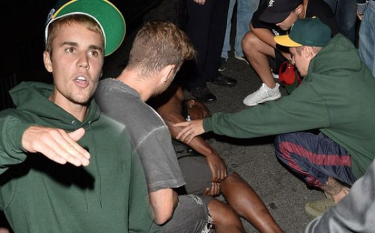 បុកគេទៀតហើយ! Justin Bieber បើករថយន្ដបុកអ្នកសារព័ត៌មាន