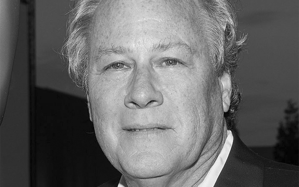 តារាជើងចាស់ហូលីវូដ John Heard ទទួលមរណភាពហើយ