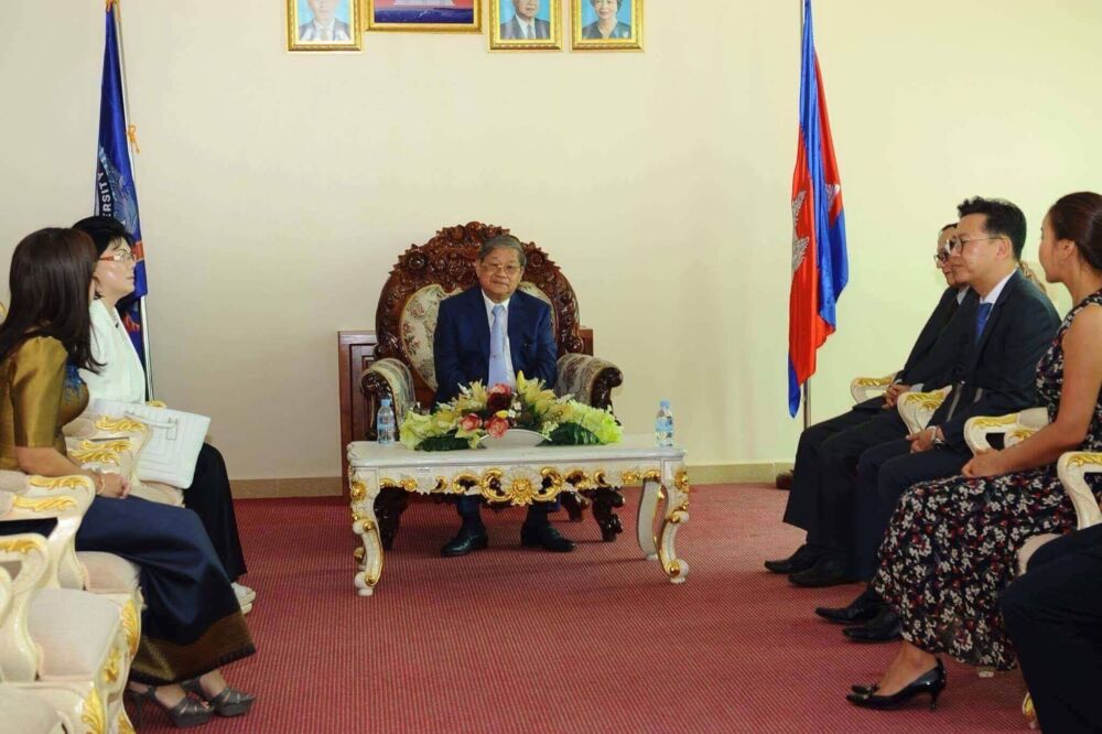 អ្នកគាំទ្រ​តារាចម្រៀង​កូរ៉េ សប្បាយ​ចិ​ត្ដ​ឱ្យ​ហើយ​ទៅ! UNS TV នឹង​នាំមក​ជូន​នូវ​កម្មវិធី​កម្សាន្ដ​ជាច្រើន