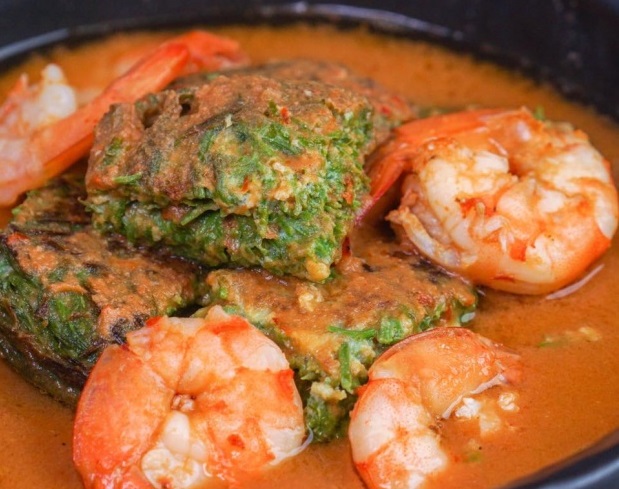 សម្លម្ជូរ​បង្គា-ពង​ទា​ចៀន​ស្អំ