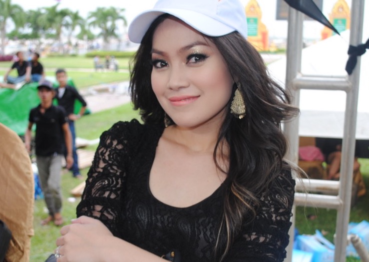 បងប្រុស ពិធីការិនី ខៀវ សានសាណា បាញ់សម្លាប់ខ្លួនយប់មិញនេះ