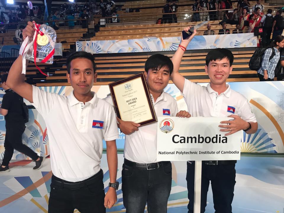 កម្ពុជា​ឈ្នះ​ពានរង្វាន់​ចំនួន 2 ពី​ការប្រកួត​រ៉ូ​បូត​នៅ​ប្រទេស​ជប៉ុន