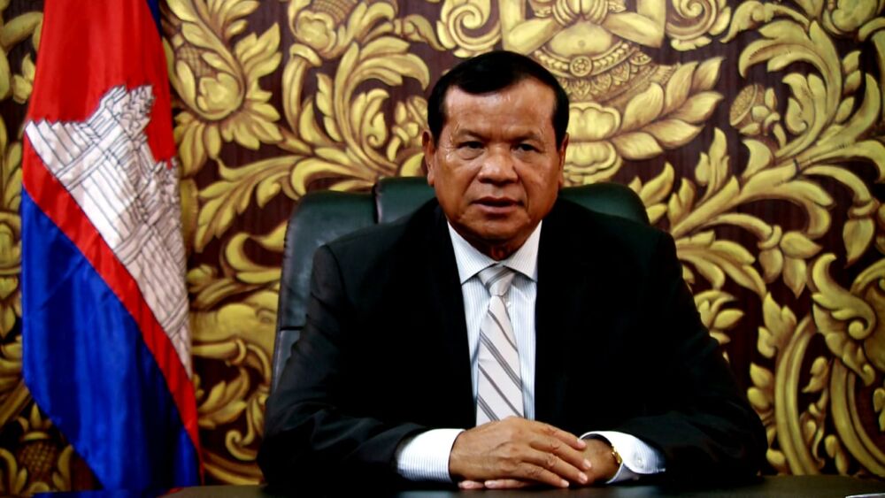 រដ្ឋមន្រ្តីទេសចរណ៍ព្រួយបារម្ភពីបញ្ហាបរិស្ថាននៅតំបន់ឆ្នេរ