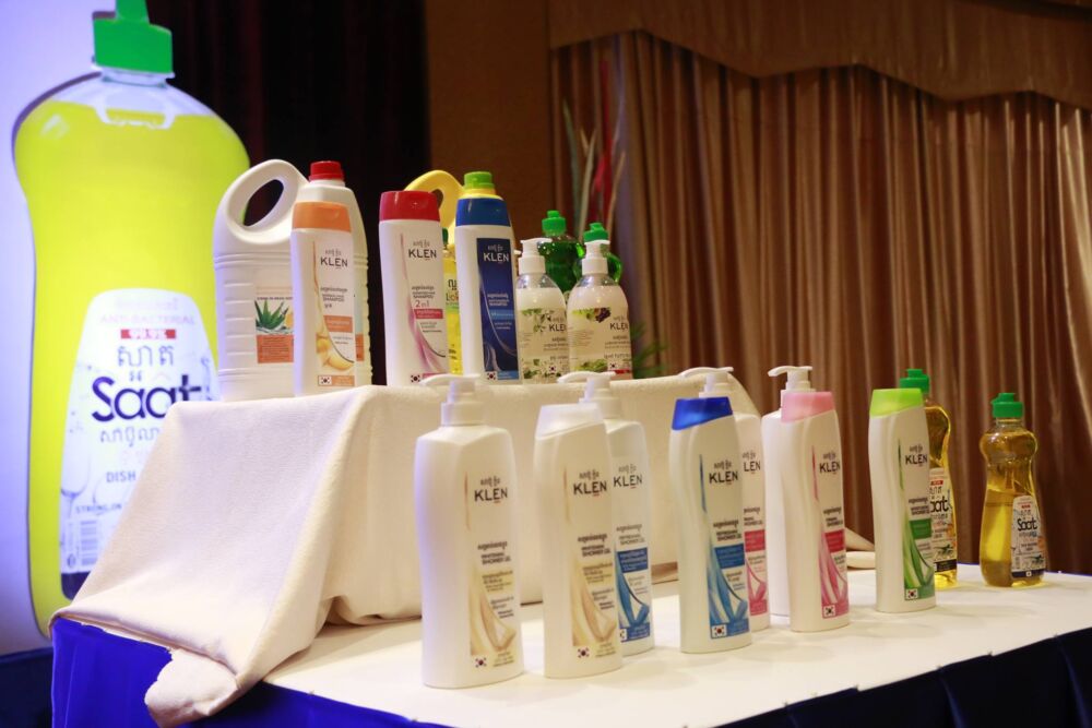ក្រុមហ៊ុន khmer Household &Healthcare បង្ហាញ​ផលិតផល​ថ្មី2ប្រភេទ​បន្ថែមទៀត​នៅលើ​ទីផ្សារ​កម្ពុជា  