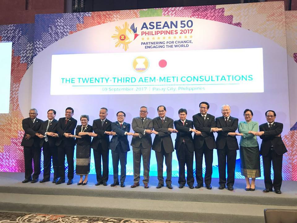 ដល់​ពេលដែល​ប្រទេស​អាស៊ាន​បើក​របាំង​ពន្ធគយ​ហើយ