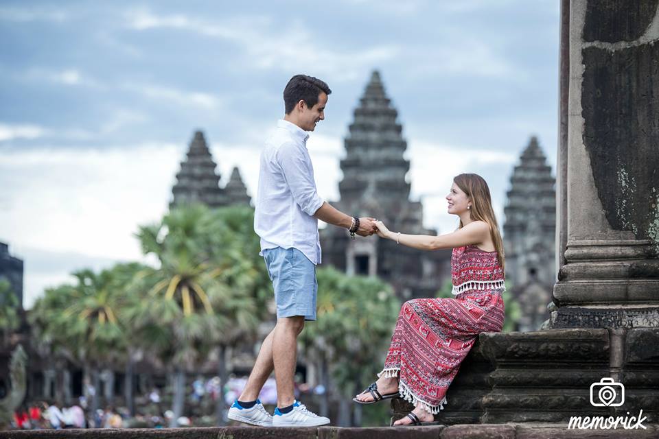 អស្ចារ្យ!! ប្រាសាទអង្គវត្ត ជាទីតាំងថត Pre-wedding ស្អាតល្បីដល់បរទេស