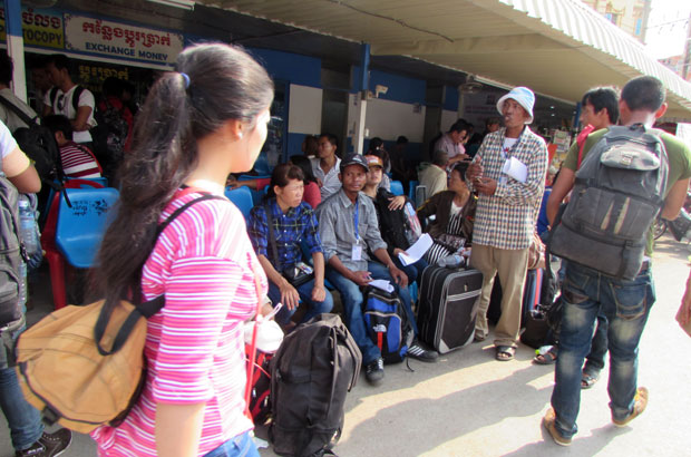 យុទ្ធនាការ 100ថ្ងៃ ​ដើម្បី​ផ្ដល់​ភាពស្របច្បាប់​ជូន​ពលករ​ខ្មែរ​នៅ​ប្រទេស​ថៃ