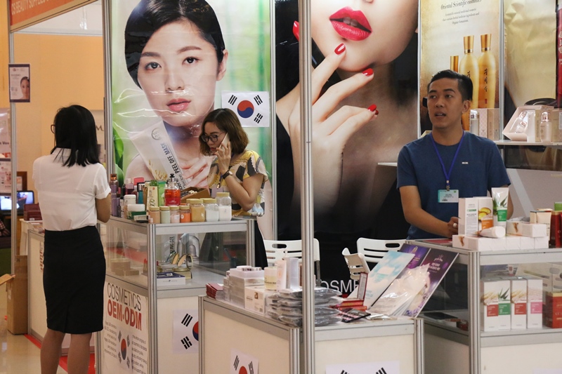 តើ​អ្នក​ចង់​ក្លាយជា​អ្នកតំណាង​ផ្ដាច់មុខ​ពី​ផលិតផលល្បីៗអត់?