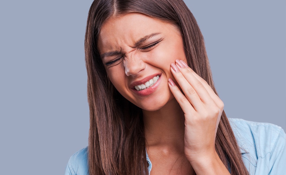 វិធី5យ៉ាង​ជួយ​បន្ថយ​អាការ​ឈឺធ្មេញ​