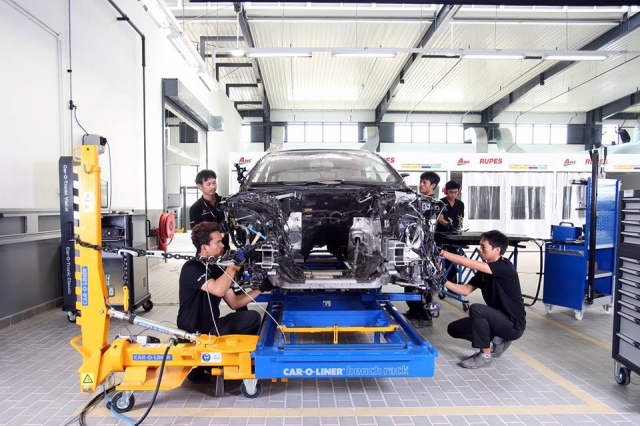 អ្នកជំនាញ​បរទេស​ចង់ឱ្យ​យុវជន​តាម​ខេត្តឆ្ងាយៗរៀន​ជំនាញ​ឱ្យបាន​ច្រើន