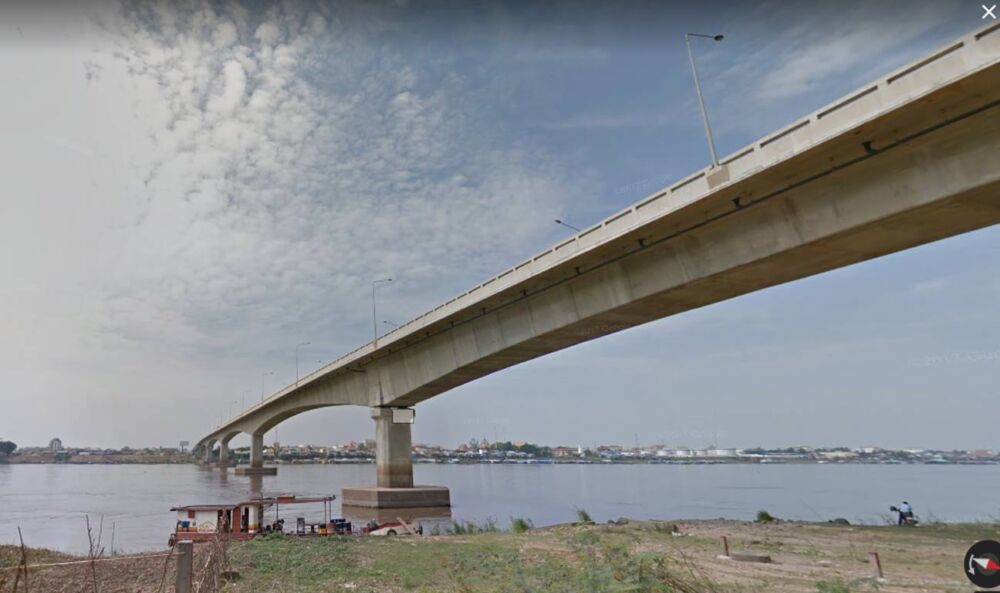 អ្នកធ្វើដំណើរ​តាម​ស្ពាន​លី​យ៉ុង​ផាត់​នឹង​លែង​បង់លុយ​ទៀតហើយ