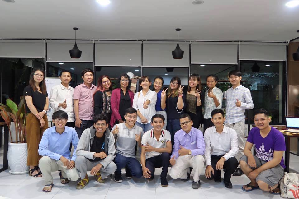 អ្នកនិពន្ធ​កម្ពុជា​រៀបចំ​មហោស្រព​អក្សរសិល្ប៍​ខ្មែរ​ដើម្បី​លើកស្ទួយ​ការសរសេរ