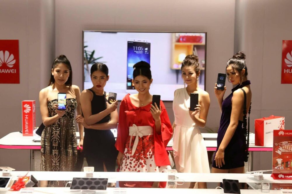 ប្រញាប់​ឡើង តិច​ក​ម្ម៉​ង់​អត់​ទាន់​ស្តុក​ទី២ HUAWEI nova 2i តម្លៃ​ត្រឹម $ 329 ថែម​កាដូ​ច្រើន​អស់ទាស់​ហ្មង…!