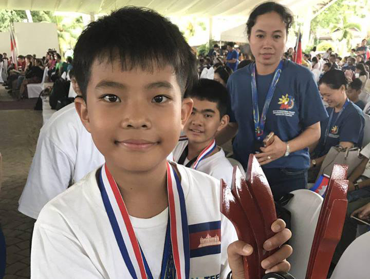 កូន​ខ្មែរ​ដណ្តើមបាន​មេដាយ​ពី​កម្មវិធី ITMO 2017