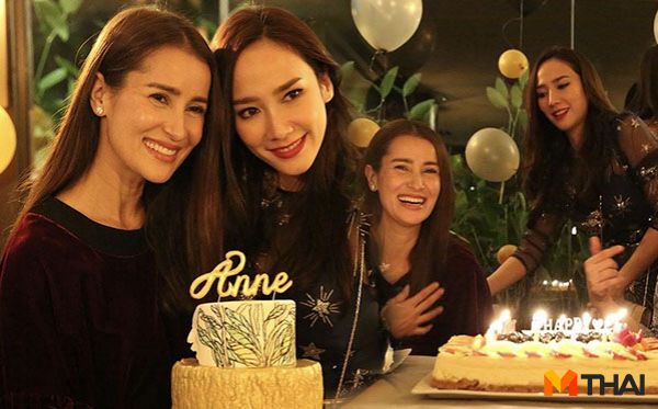 អាំ ផាត់ឆារ៉ាផា ធ្វើពិធីខួបកំណើតឱ្យអ្នកនាង អ៊ែន ថងប្រាក់សុម