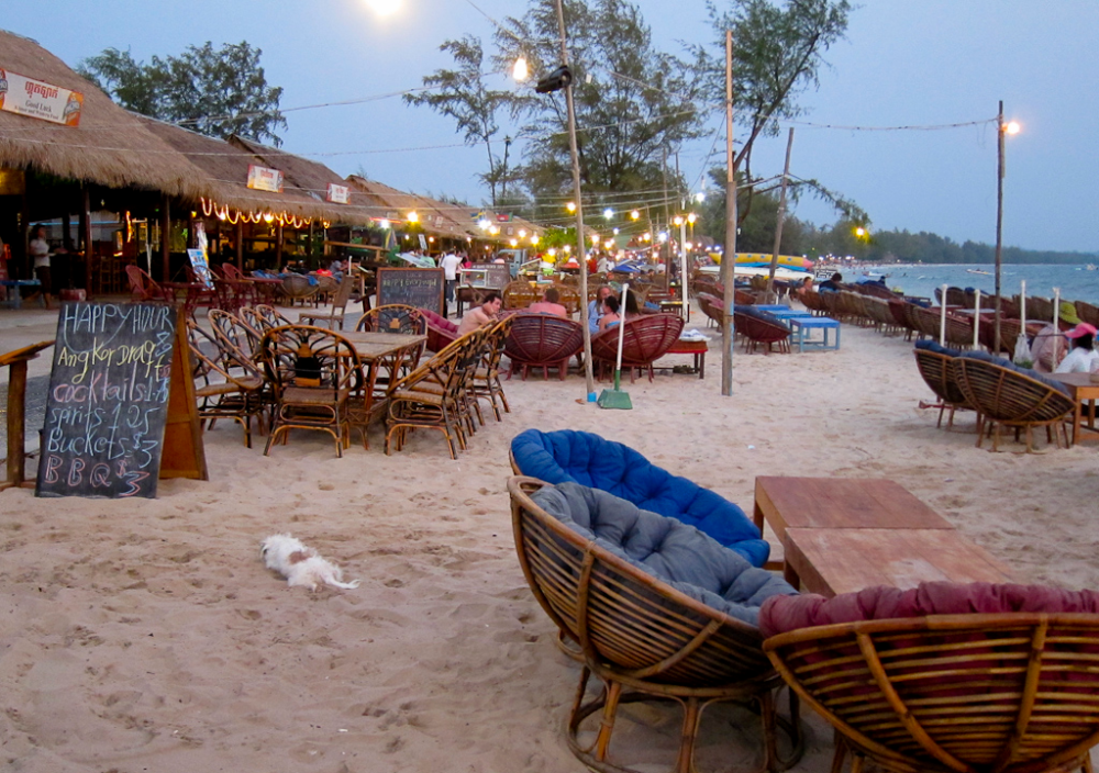 កម្ពុជា​ស្នើឱ្យ​ចិន​ជួយ​រៀបចំ​ផែនការមេ និង​បណ្តុះបណ្តាល​ផ្នែក​ទេសចរណ៍​តំបន់ឆ្នេរ