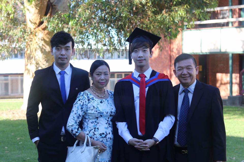 តារាចម្រៀង Step ទទួលសញ្ញាបត្រអនុបណ្ឌិតនៅអូស្ត្រាលី