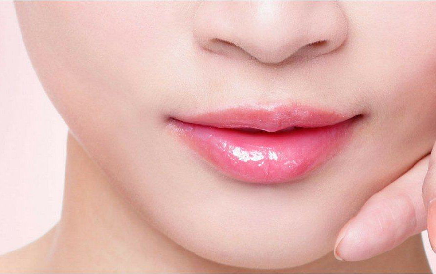 ធ្វើបែបណាដើម្បីឱ្យបបូរមាត់ទន់រលោងយ៉ាងឆាប់រហ័ស?