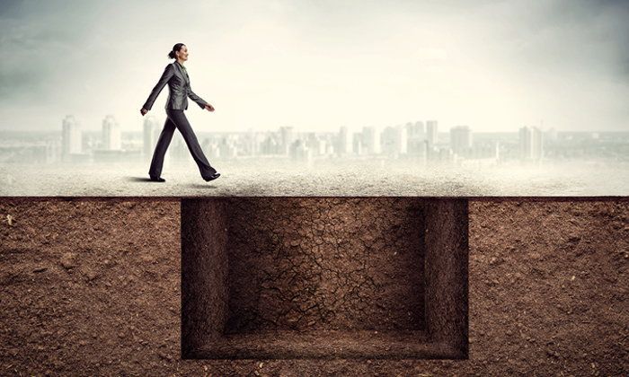 អន្ទាក់​អន្តរាយ 5 រឿង​គឺ រណ្ដៅ​កប់​មុខ​ជំនួញ