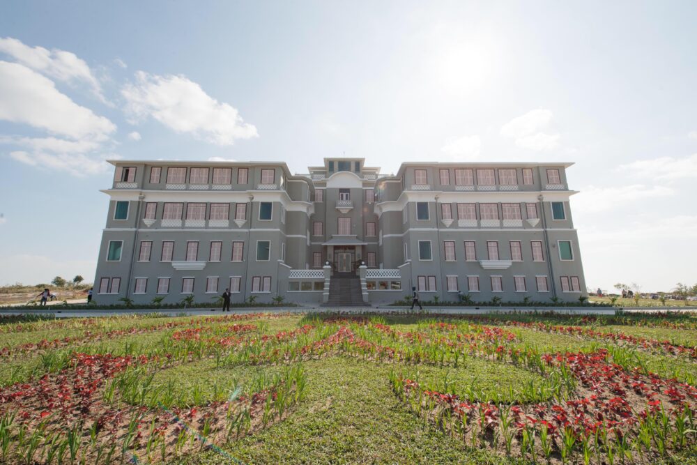 សណ្ឋាគារ​ដ៏​ប្រណីត និង​ប្រវត្តិសាស្ត្រ​តាំងពី​ទសវត្សរ៍​ឆ្នាំ 1920 ត្រូវបាន​ជួសជុល និង​បើក​ដំណើរការ​ឡើងវិញ