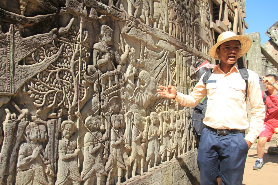 កម្ពុជា​ត្រូវការ​ម​គ្គុ​ទេ្ទ​សក៍​ទេសចរណ៍​ជាង1ម៉ឺន​នាក់​ទៀត​នៅ​ឆ្នាំ2020