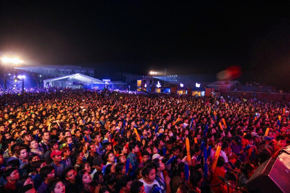 ការប្រគំ​តន្ត្រី Tiger Street Football Festival 2018 មានការ​គាំទ្រ​ខ្លាំង​ពី​អ្នក​ប៉ោយប៉ែត