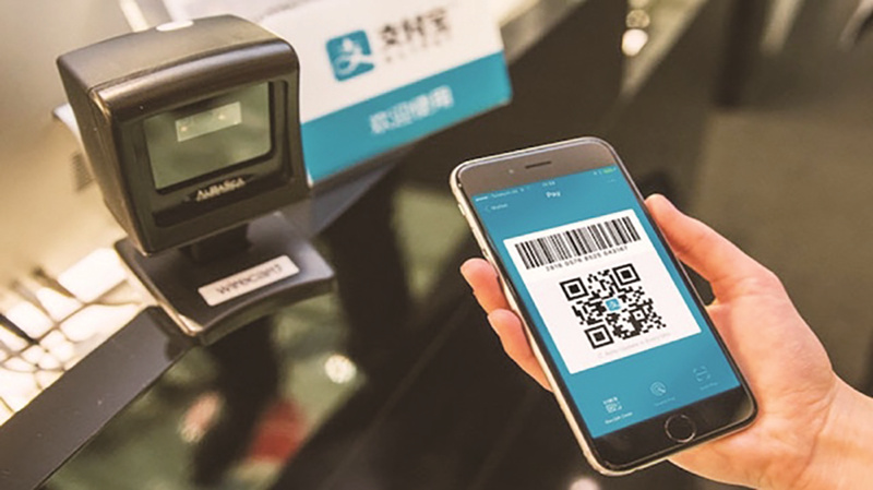 ការទូទាត់​ប្រាក់​តាម​អន​ឡាញ​កើនឡើង តើ​អាច​ប៉ះពាល់​ដល់​ធនាគារ​ដែរ​ឬទេ?