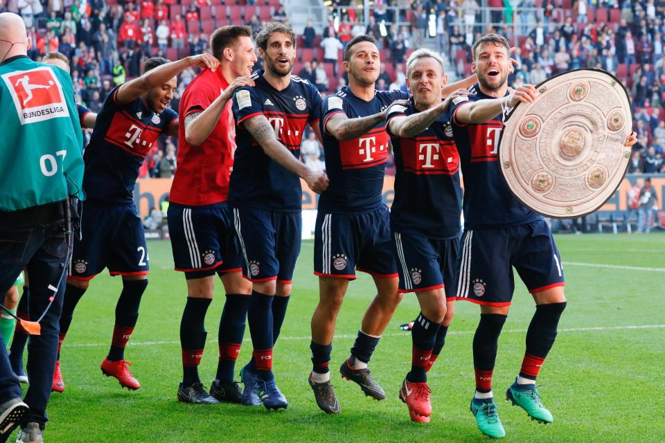 Bayern វាយបក​ផ្តួល Augsburg ដើម្បី​លើក​ពាន Bundesliga ជា​លើក​ទី6 ជាប់ៗគ្នា