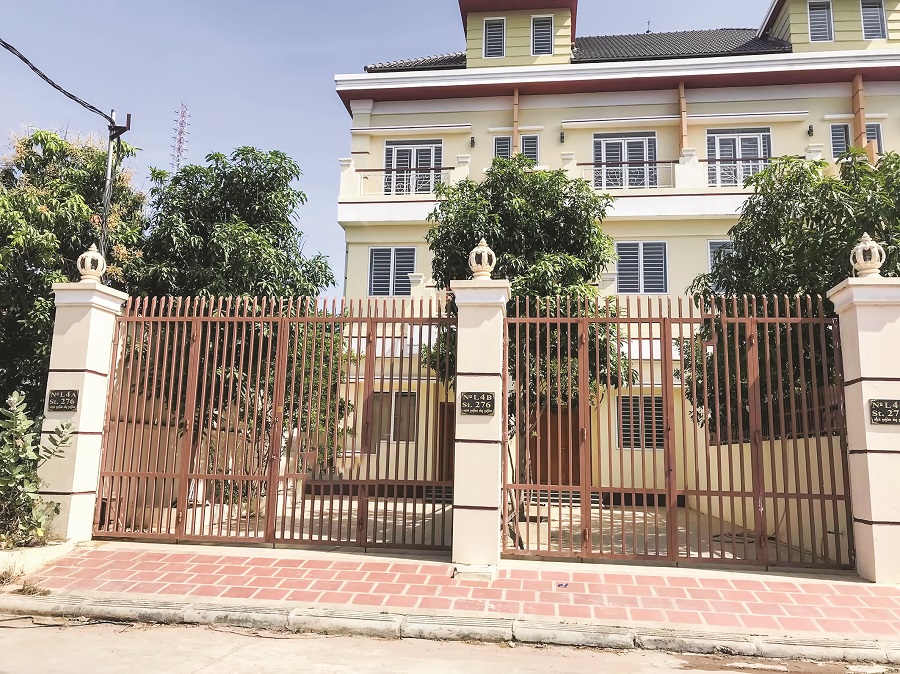 ផ្ទះល្វែងត្រូវការលក់បន្ទាន់នៅទួលសង្កែ