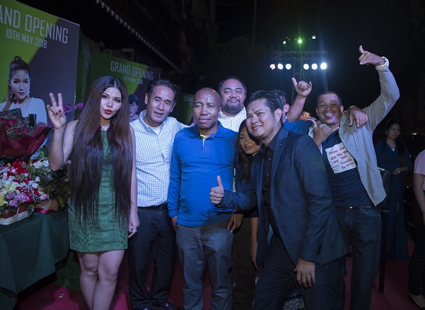 កក្រើកទៀតហើយ!! ក្លឹបកម្សាន្ដទាន់សម័យកណ្ដាលក្រុងភ្នំពេញ Blanc Restaurant and Lounge បើកសម្ពោធ និងដំណើរការហើយ