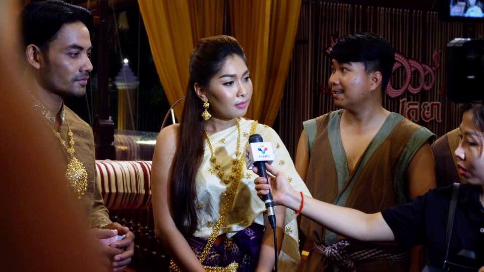 ការបង្ហាញវត្តមានរបស់តារាស្រី ឆុំ វត្តី មានប្រជាប្រិយភាពខ្លាំងជាងមុននៅរសៀលថ្ងៃម្សិលមិញនេះ