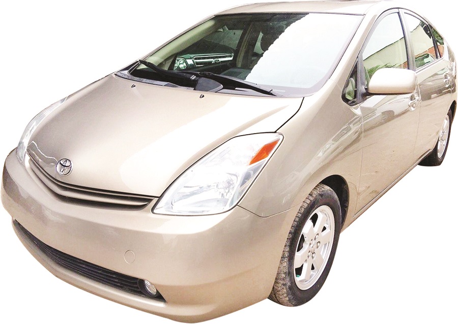 រថយន្ត Toyota Prius ឆ្នាំ2005 លក់ក្នុងតម្លៃសមរម្យ
