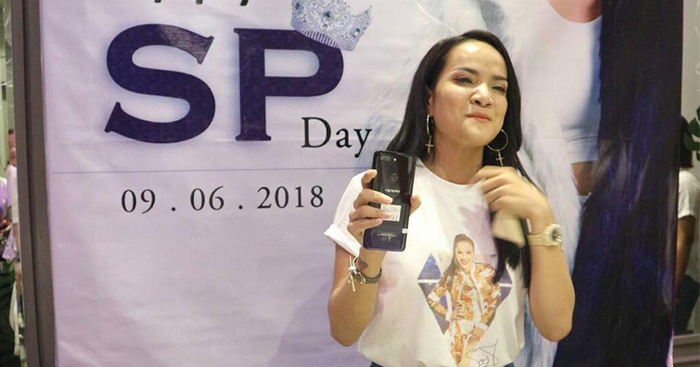 Wow! ពេជ្រ សោភា​ទទួលបាន​កាដូ​ដ៏​ភ្ញាក់ផ្អើល​ពី​ក្រុមហ៊ុន​ OPPO