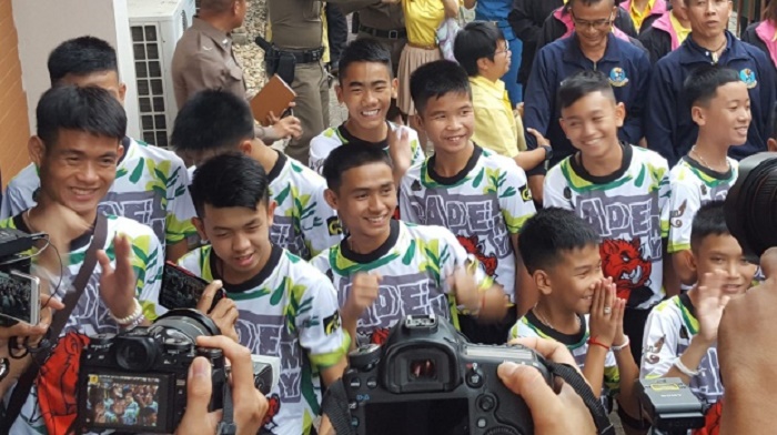 គ្រូ អេក ប្រាប់មូលហេតុពិត ដែលនាំក្មេងៗក្រុមជ្រូកព្រៃចូលរូងភ្នំថាំលួង