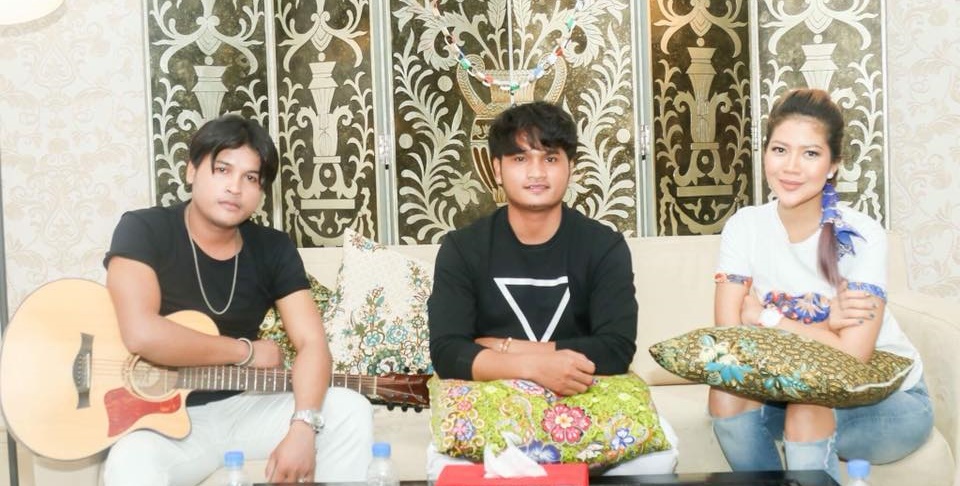 បទនិពន្ធថ្មីរបស់អ្នកនាង ទូច ស្រីល័ក្ខ ធ្វើឱ្យអ្នកគាំទ្រស្រងេះស្រងោចនឹកដល់អ្នកមានគុណ