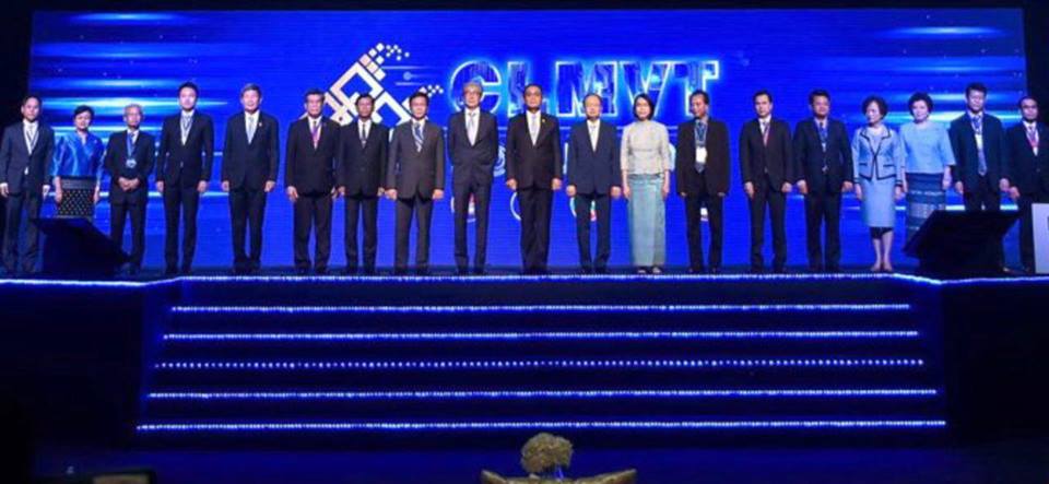 អាស៊ាន​កំពុង​ផ្តោតលើ​ការធ្វើ​ពាណិជ្ជកម្ម​អេឡិចត្រូនិក