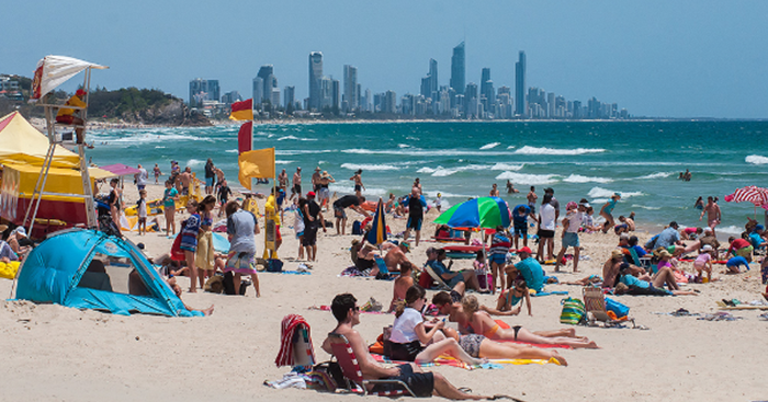 ទៅលេងទីក្រុងជាប់ឆ្នេរសមុទ្រដ៏ស្រស់ស្អាត Gold Coast ប្រទេសអូស្ត្រាលី