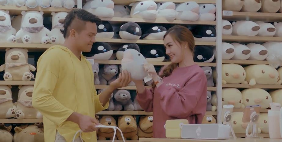 បទល្បីខ្លាំង!! « ខ្ញុំលែងត្រូវការស្នេហា » របស់លោក ខេមរៈ សិរីមន្ត ចេញវីដេអូMVហើយ