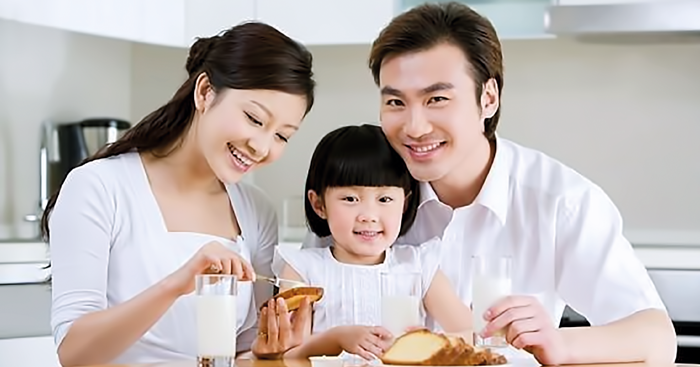 ការស្រាវជ្រាវបង្ហាញថាឪពុកម្តាយលើពិភពលោកសម័យនេះចំណាយពេលវេលាទ្វេដងច្រើនជាង50ឆ្នាំមុន