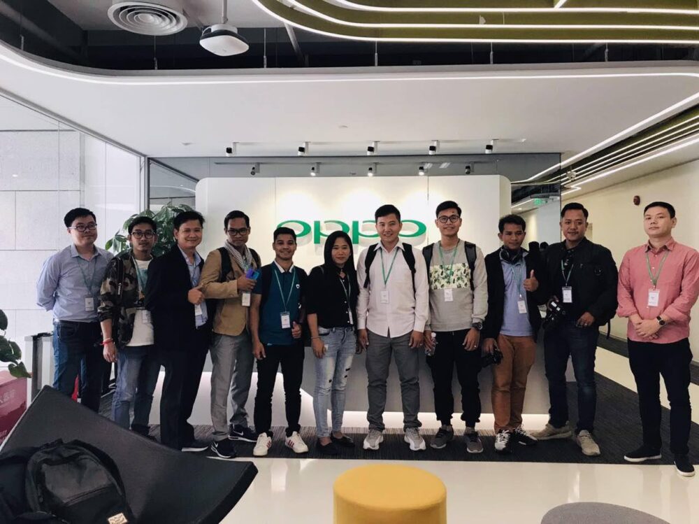 មិនធម្មតា! ក្រុមហ៊ុន​​​ទូរស័ព្ទ OPPO ផ្តល់ឱកាសដល់អ្នកសារព័ត៌មាននៅអាស៊ីស្វែងយល់ពីចង្វាក់ផលិតកម្មរបស់ខ្លួន